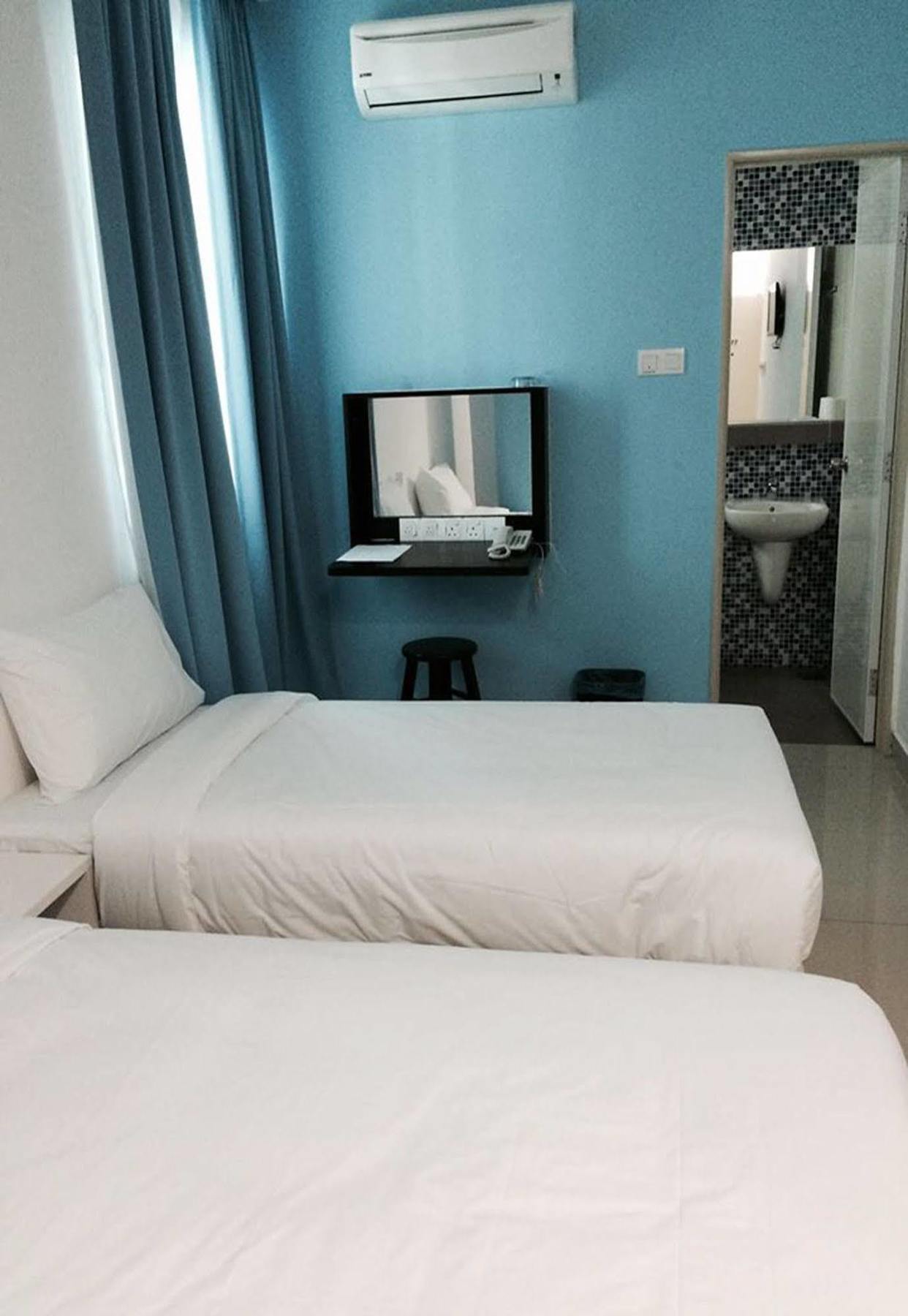 Yy48 Hotel 2 Mins Walk From Masjid Jamek Lrt Station Kuala Lumpur Eksteriør billede