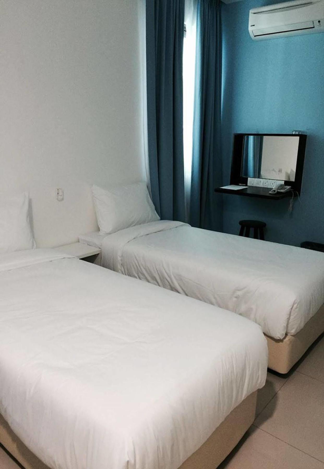 Yy48 Hotel 2 Mins Walk From Masjid Jamek Lrt Station Kuala Lumpur Eksteriør billede