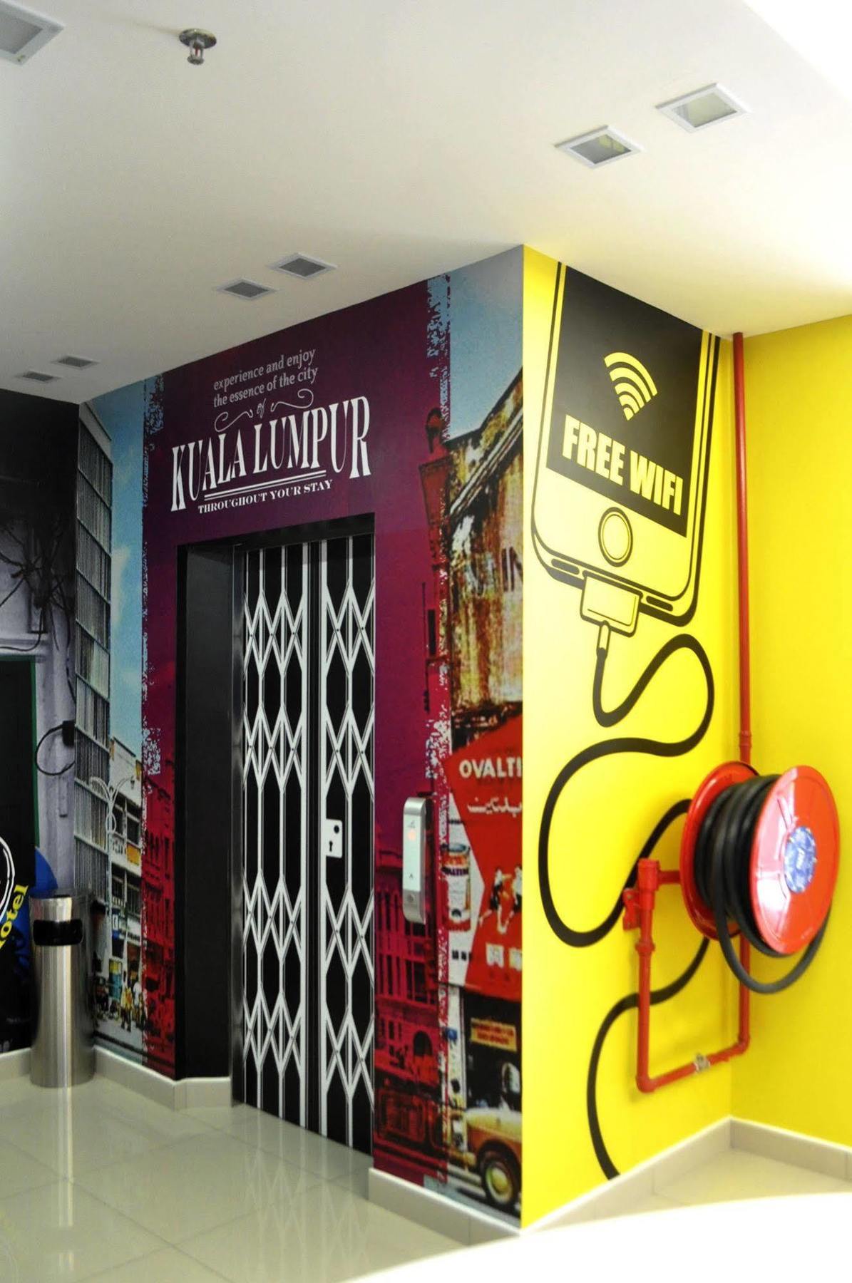 Yy48 Hotel 2 Mins Walk From Masjid Jamek Lrt Station Kuala Lumpur Eksteriør billede